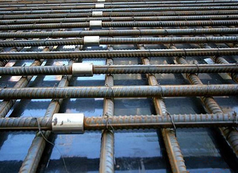 海伦为什么建楼房时，要在钢筋上加一排小圆环？原来作用这么大